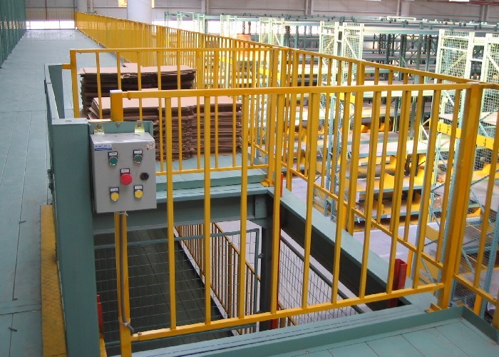 Pallet Racking Mezzanine Floors Multi Level Warehouse unit rak industri